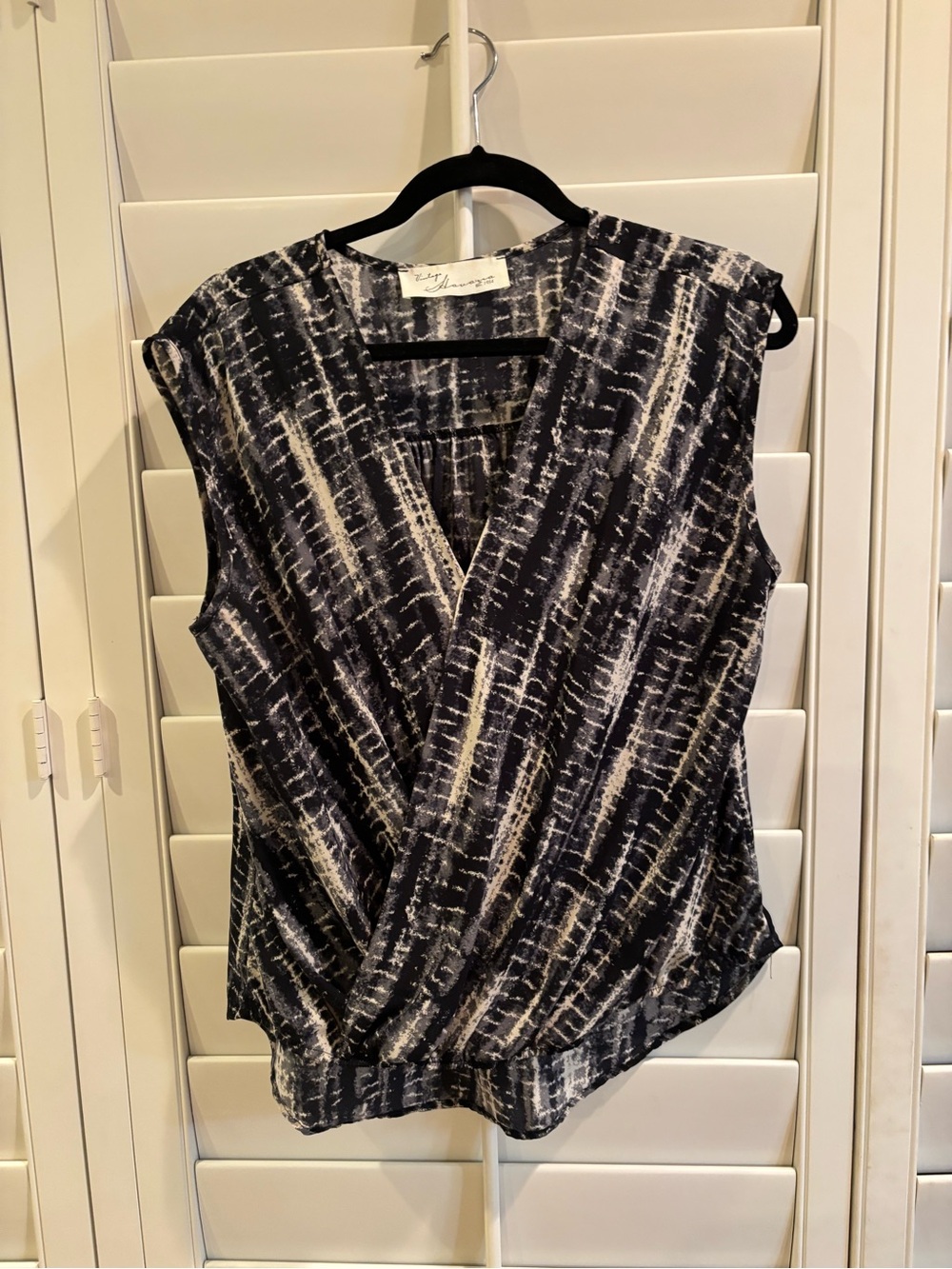 Vintage Havana Sleeveless Black & Cream Patterned Wrap style Hi-Lo Blouse
